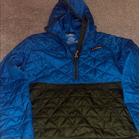 L.L. Bean Women’s Blue and Green Puffer Jacket - Picture 1 of 6